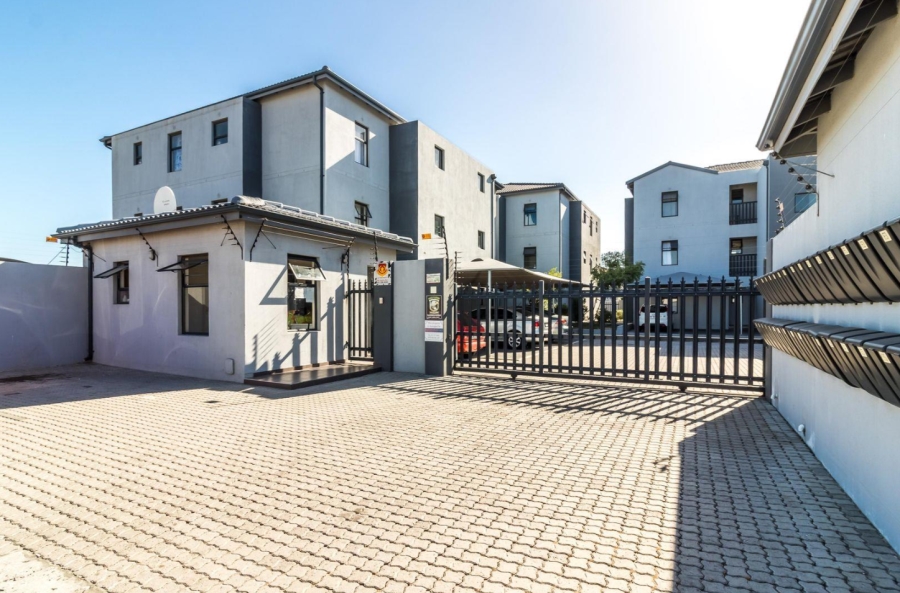 3 Bedroom Property for Sale in Parklands Western Cape